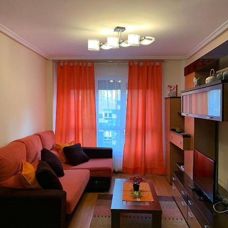 Apartamento Mota-2 Huca-Los Prados; Parking Y Wifi Gratis Oviedo Exteriör bild