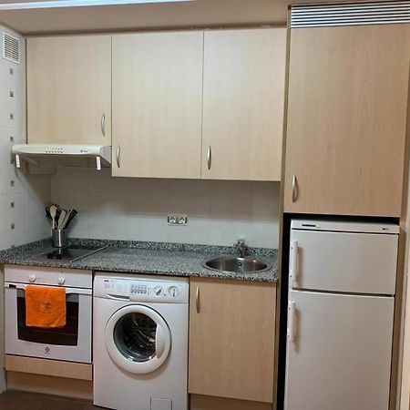 Apartamento Mota-2 Huca-Los Prados; Parking Y Wifi Gratis Oviedo Exteriör bild