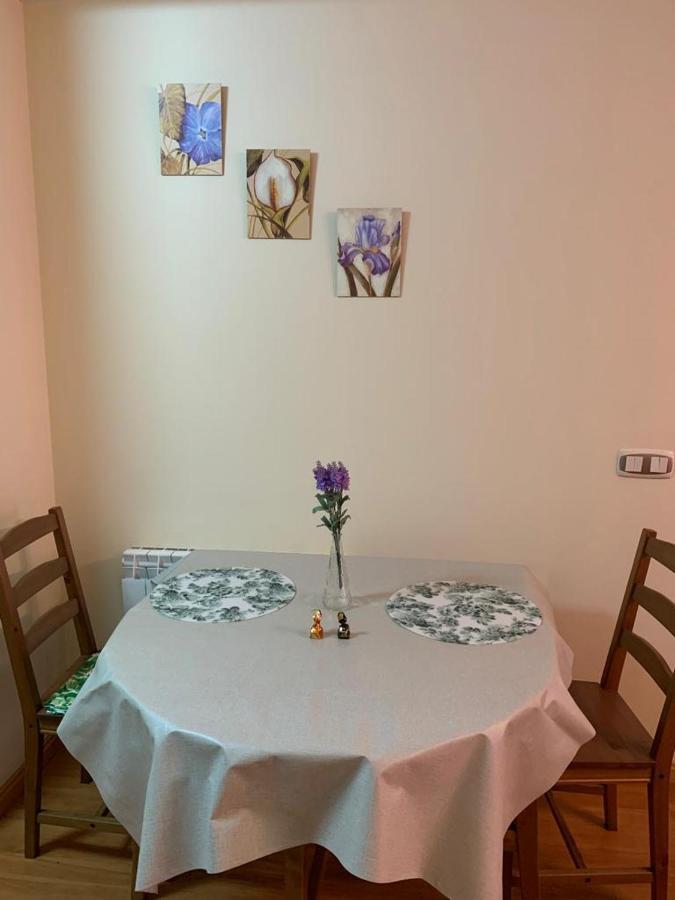 Apartamento Mota-2 Huca-Los Prados; Parking Y Wifi Gratis Oviedo Exteriör bild