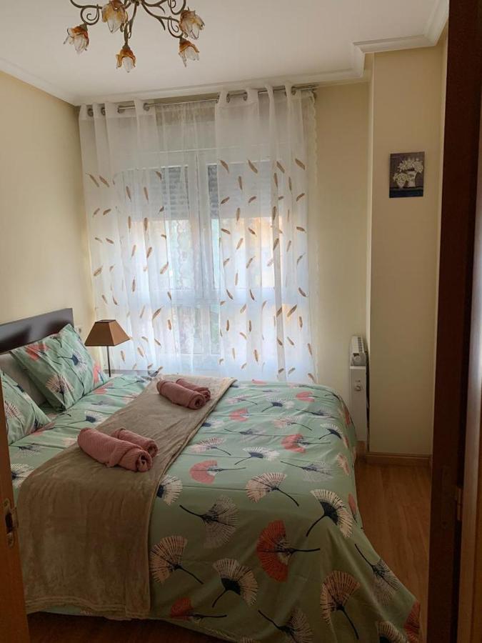Apartamento Mota-2 Huca-Los Prados; Parking Y Wifi Gratis Oviedo Exteriör bild